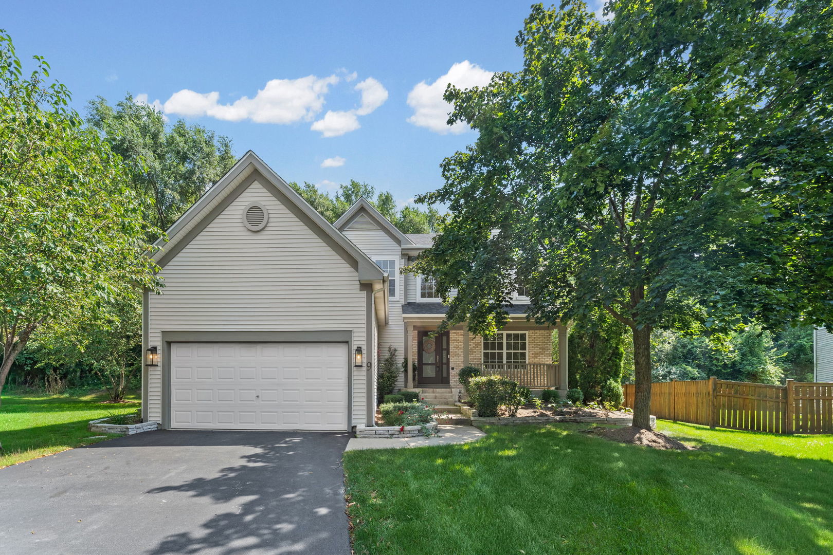 9 Lake Gillilan Court — photo