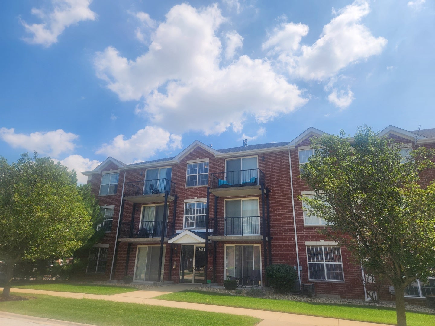 16661 Liberty Circle 2S — photo