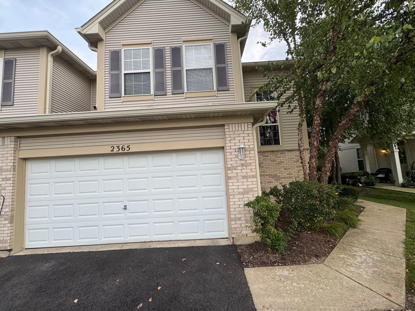2365 Sunrise Circle — photo