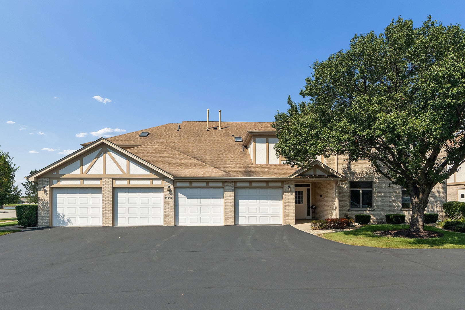18430 PINE CONE DR — photo 2