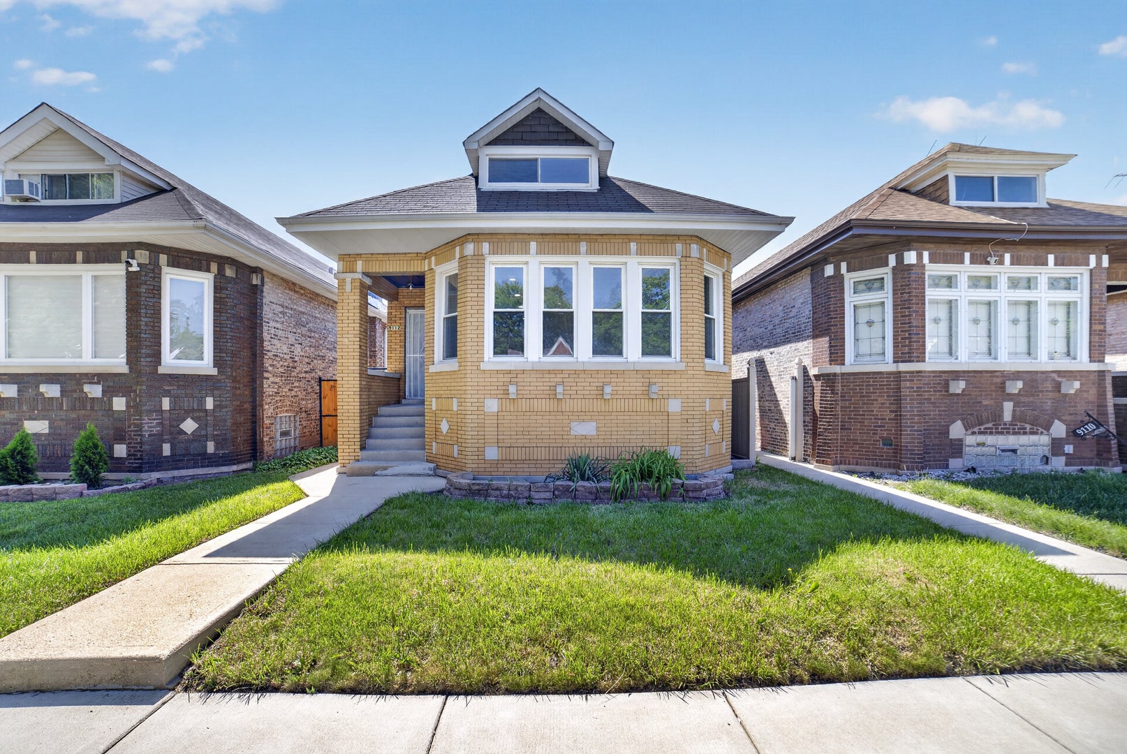 9112 S Aberdeen Street — photo