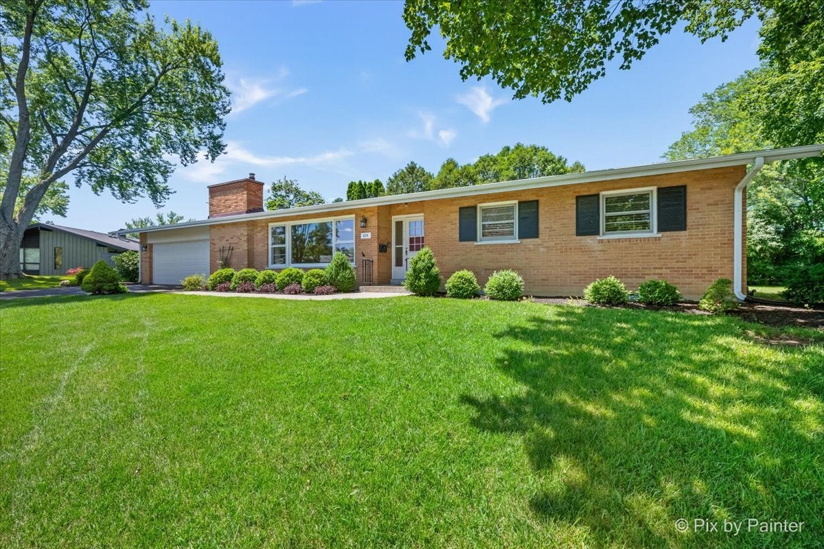 824 Skyline Drive — photo