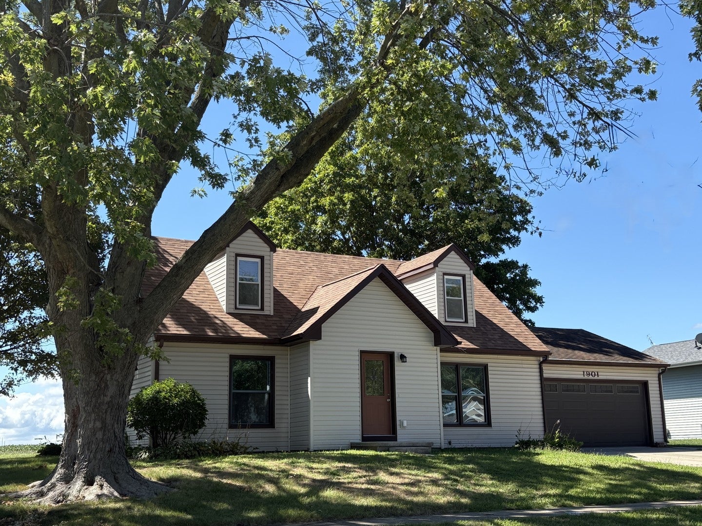 1901 Kenny Avenue — photo