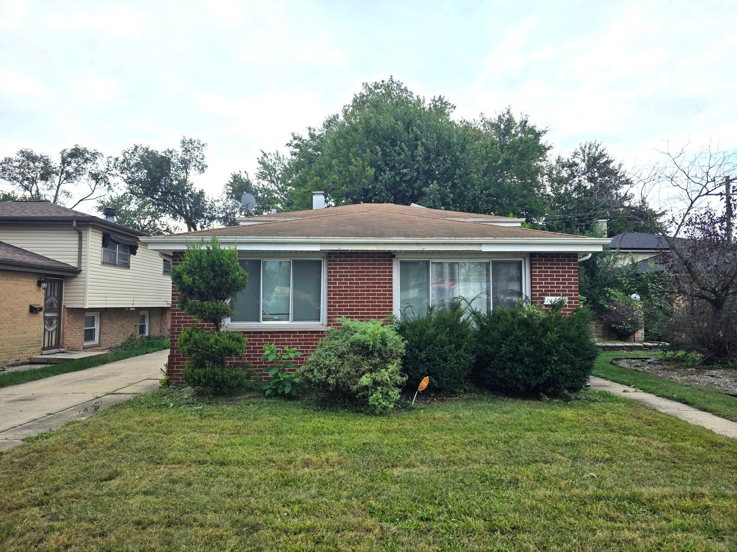 14820 Cottage Grove Avenue — photo
