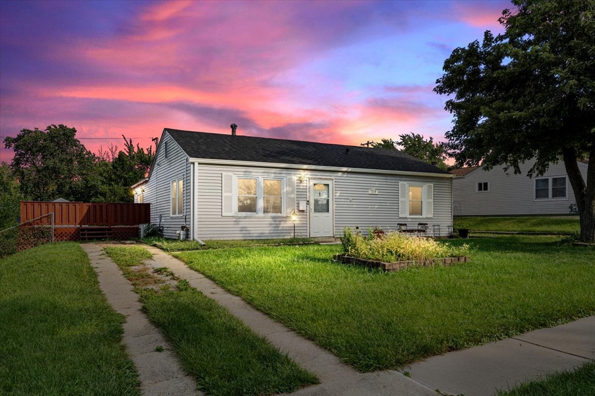 1714 Burry Circle Drive — photo