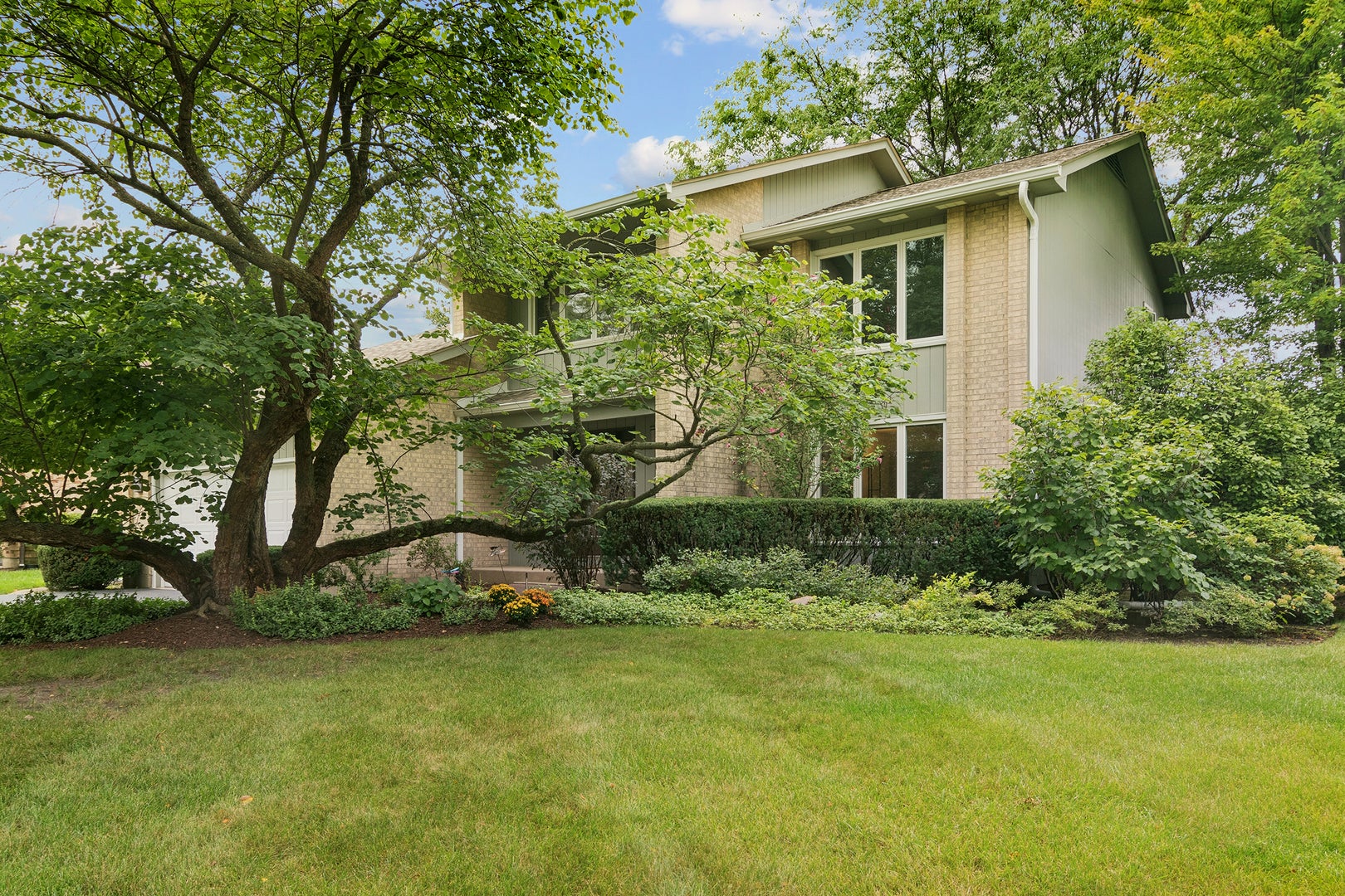 1310 Hidden Lake Drive — photo