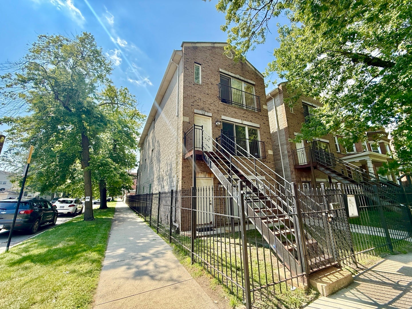 1459 E 71st Place 1 — photo
