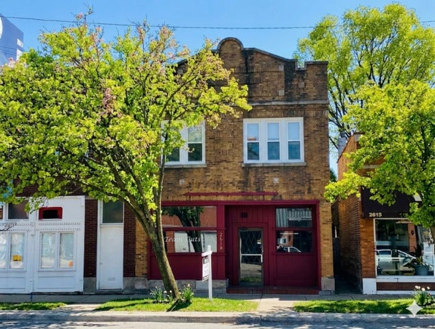 2611 W Peterson Avenue B2 — photo