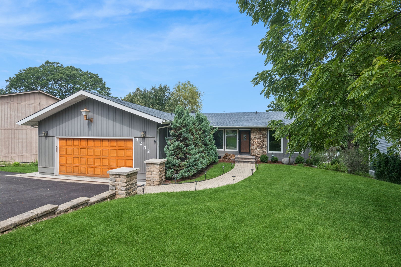 2202 Lake Shore Drive — photo