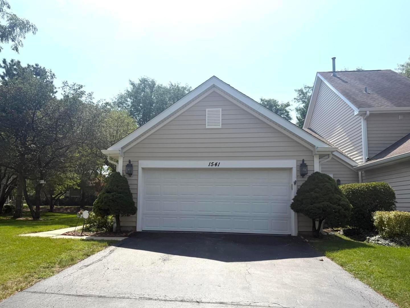 1541 Stevens Drive — photo
