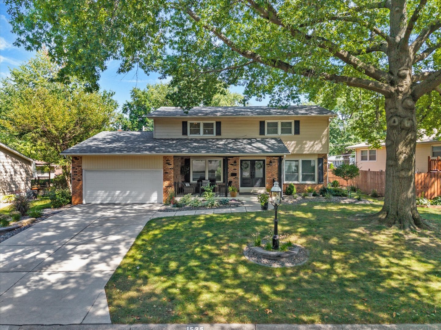 1535 Forest Hills Road — photo