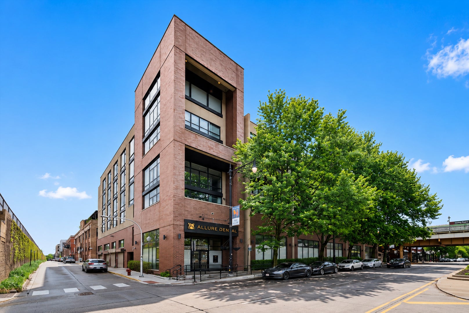 3946 N Ravenswood Avenue 411 — photo