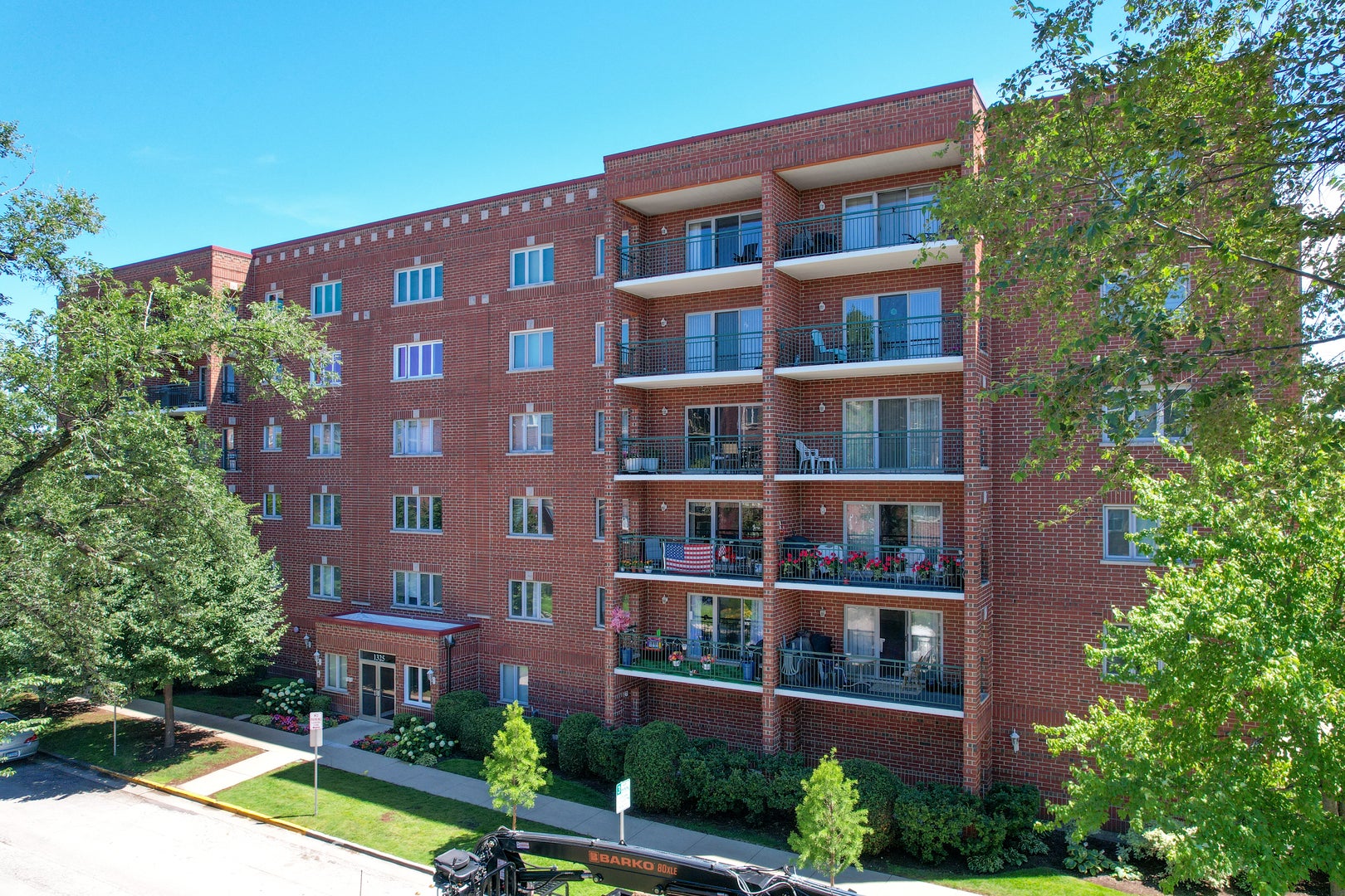 1325 Perry Street 402 — photo