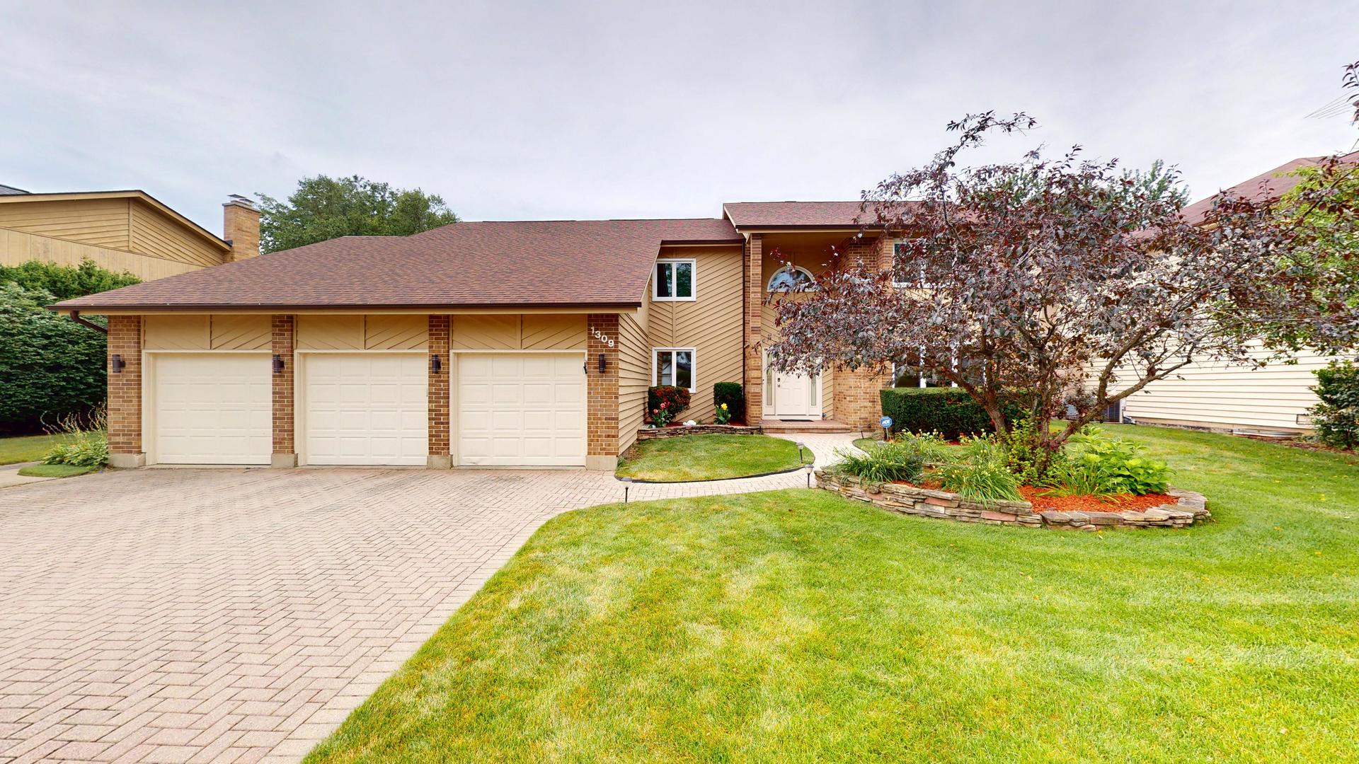 1309 Witney Lane — photo