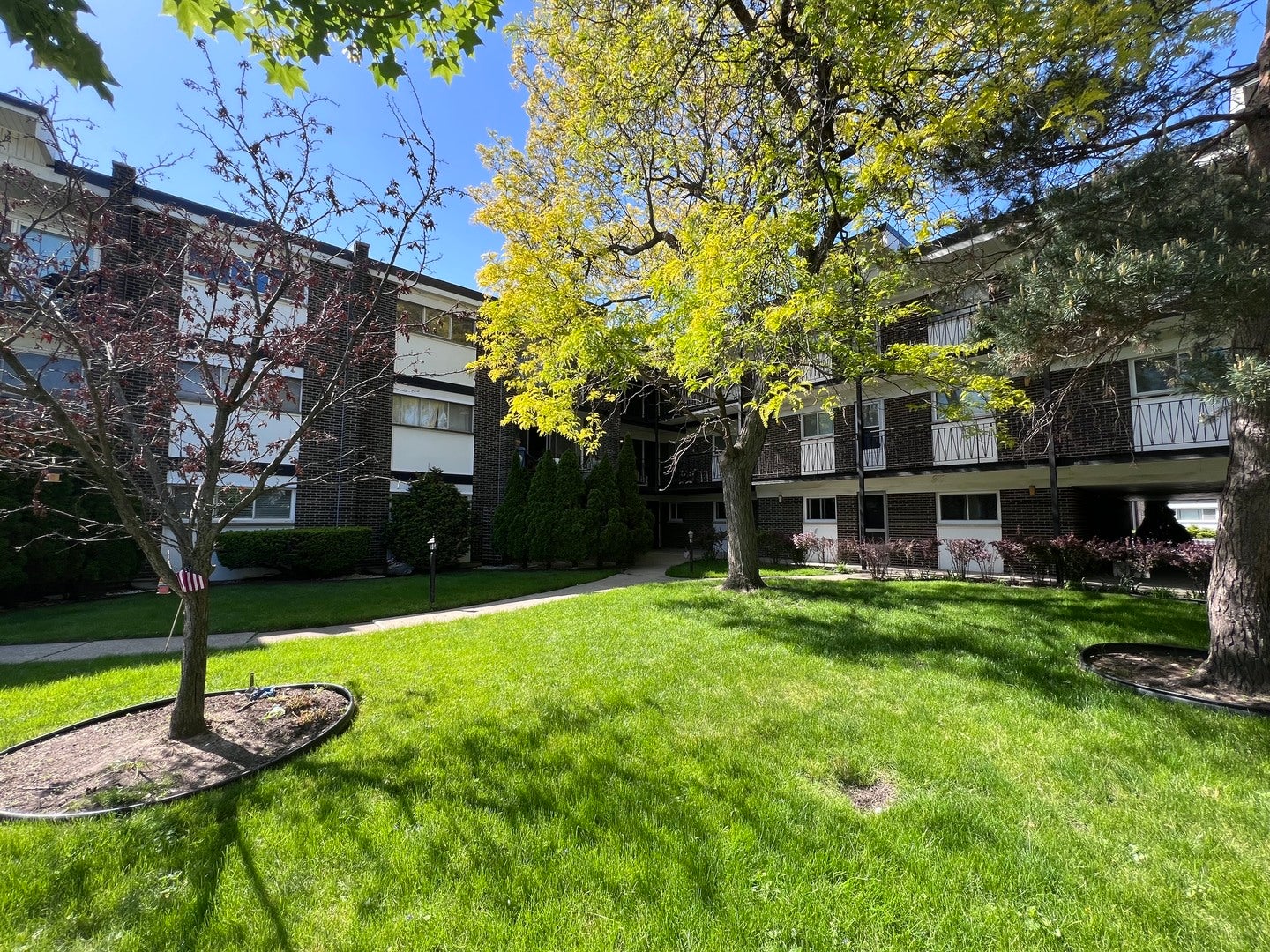 10125 Cherry Parkway 203 — photo
