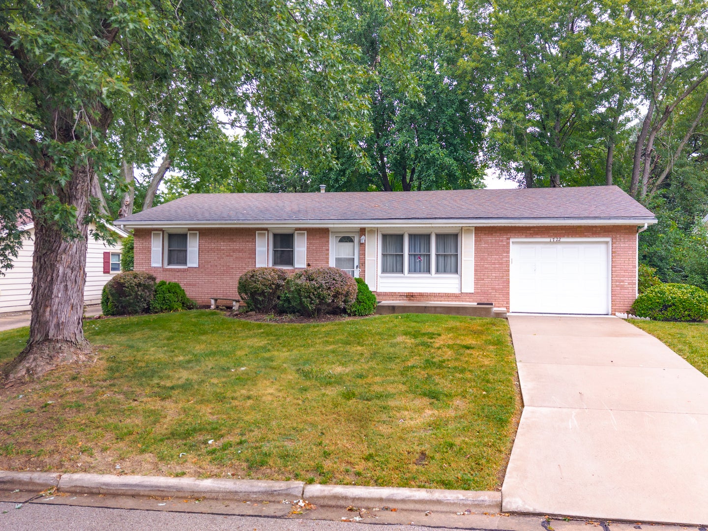 1722 Hoover Drive — photo