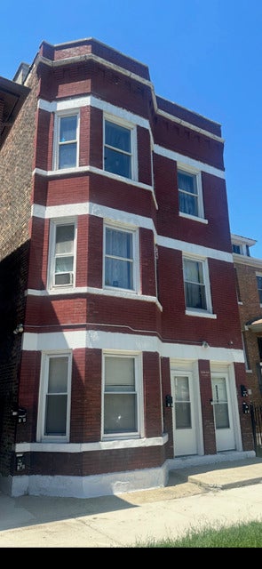 8356 S Mackinaw Avenue 1-B — photo