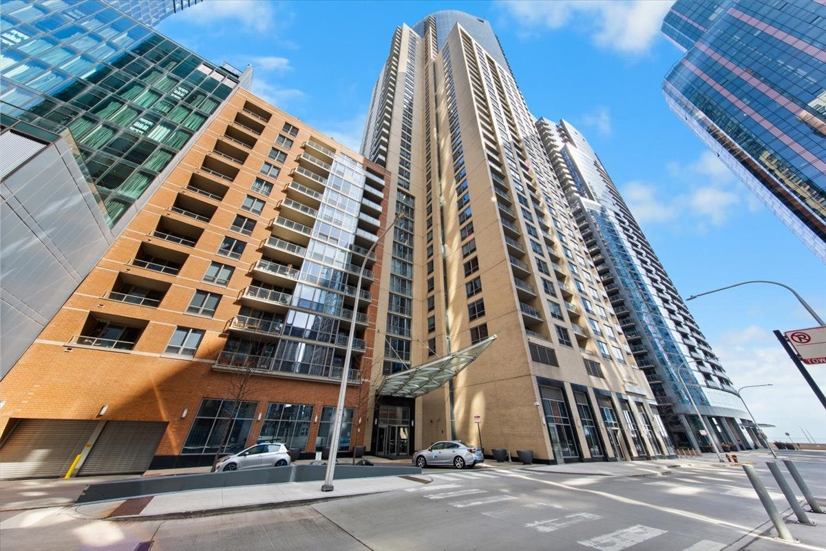 420 E Waterside Drive 2303 — photo