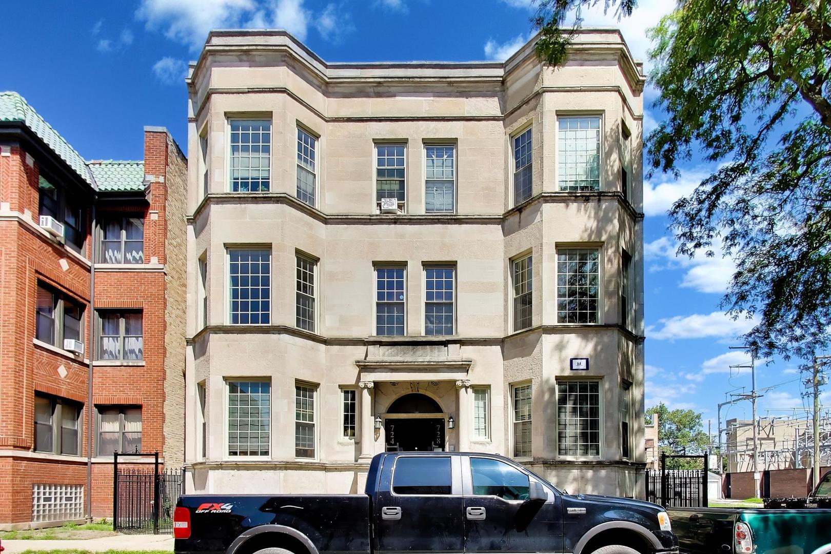 724 E 50th Place — photo