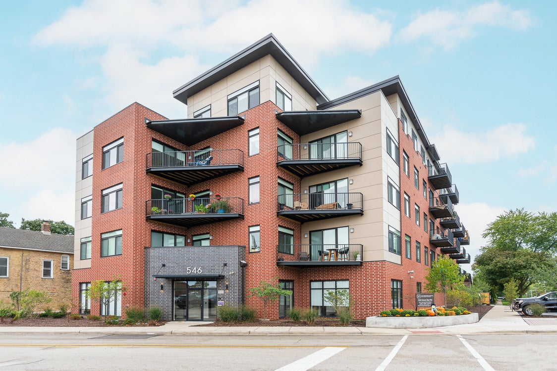 440 Green Bay Road 501 — photo