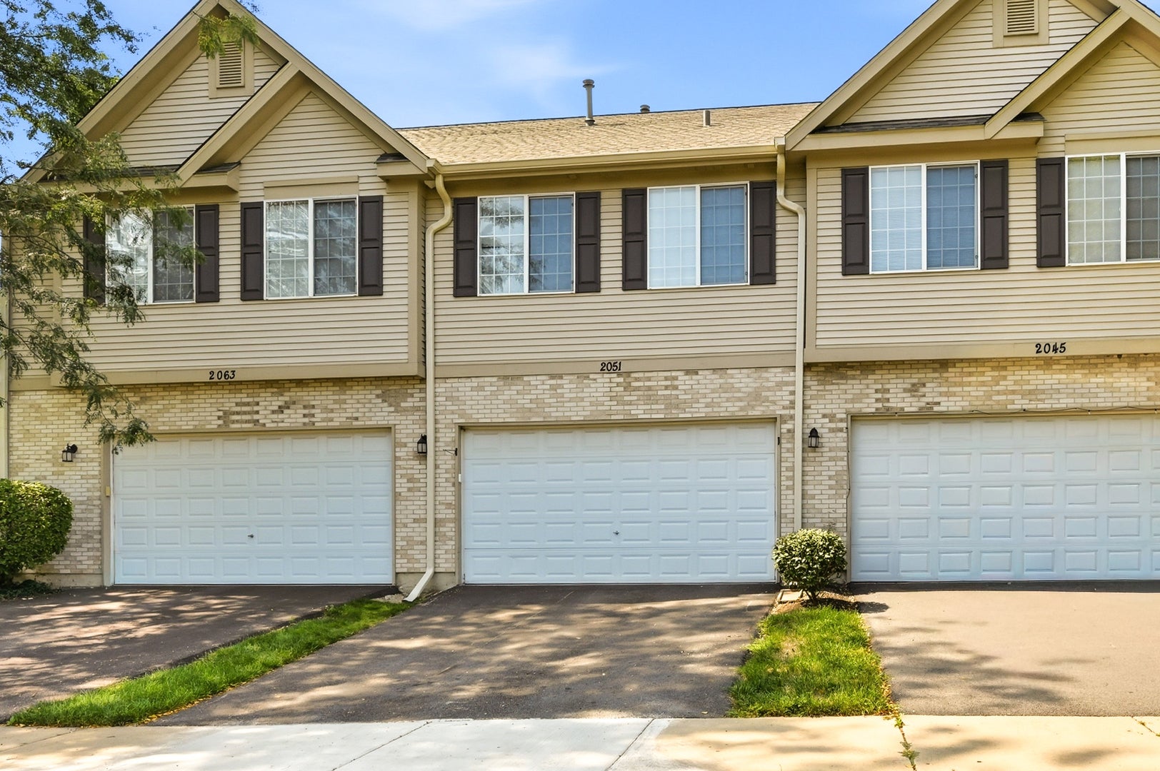 2051 Village View Drive — photo