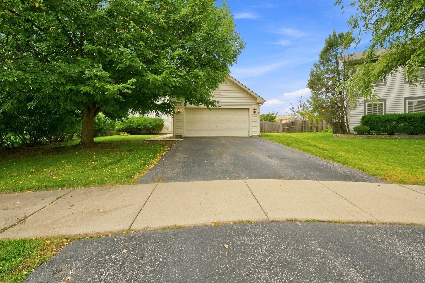 2420 Sisters Court — photo