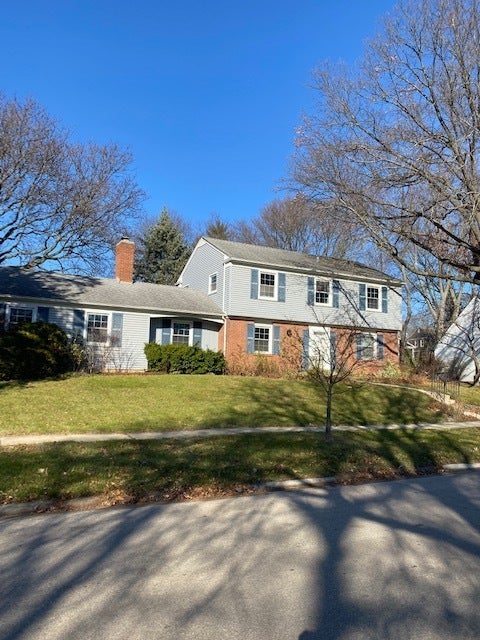 405 Blue Grass Court — photo