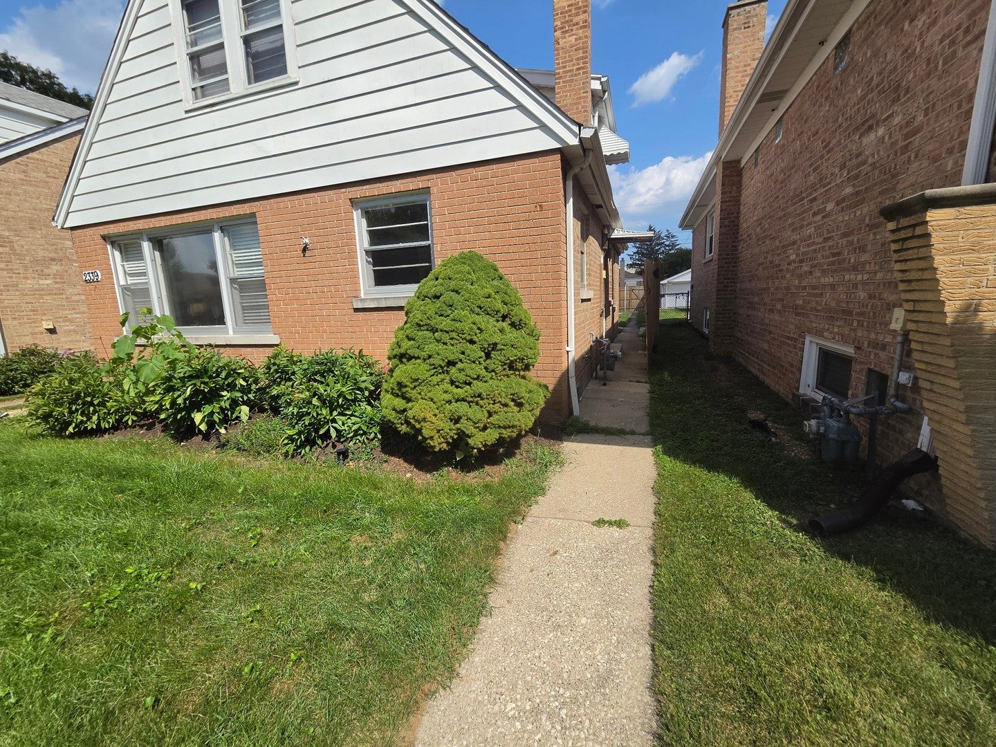 2339 Northgate Avenue — photo