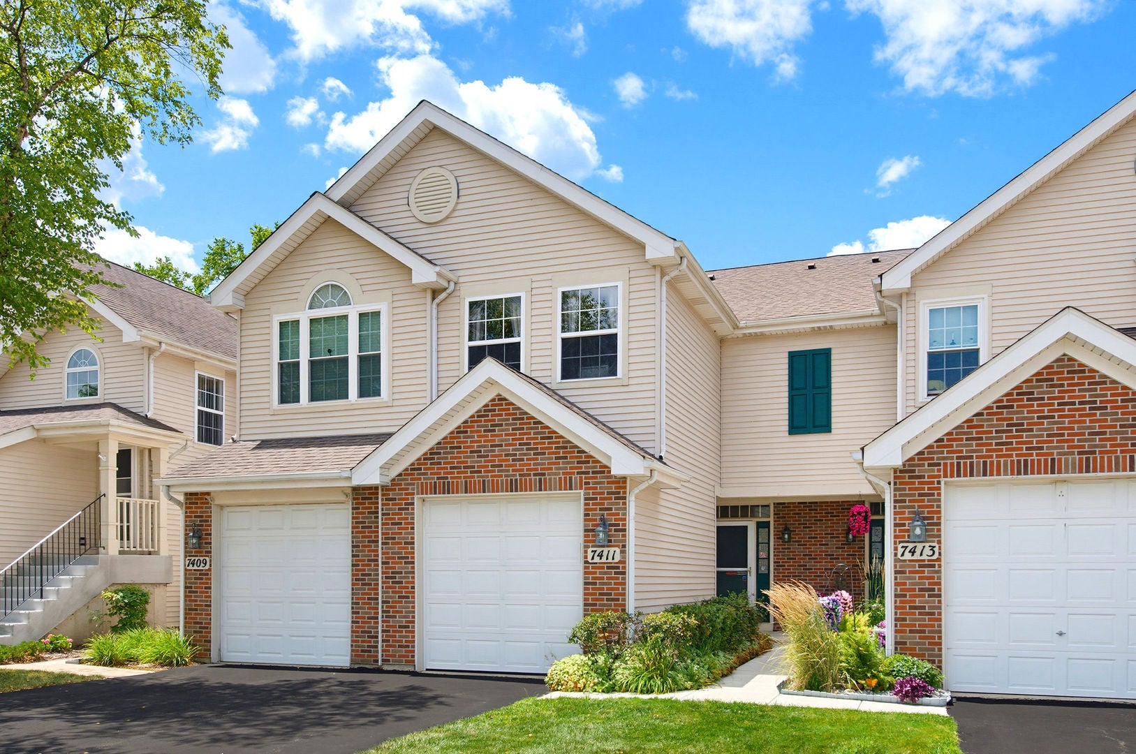7411 Grandview Court — photo