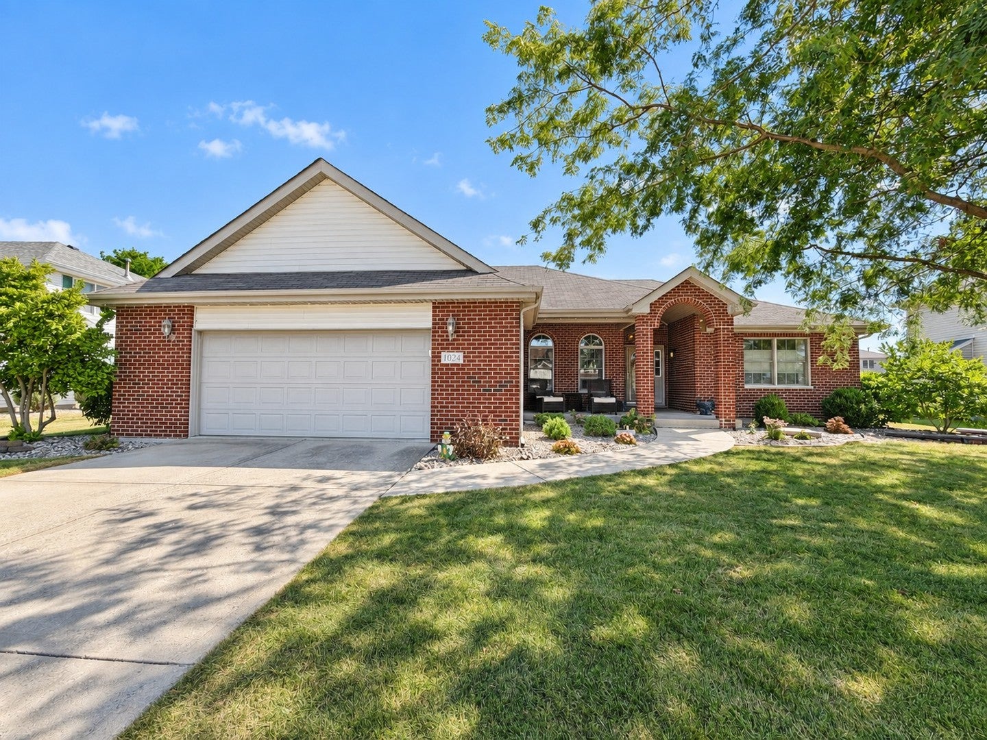 1024 Southcreek Drive — photo