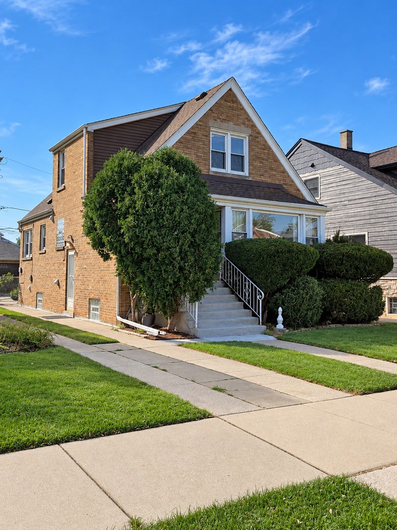 5434 S Neenah Avenue — photo