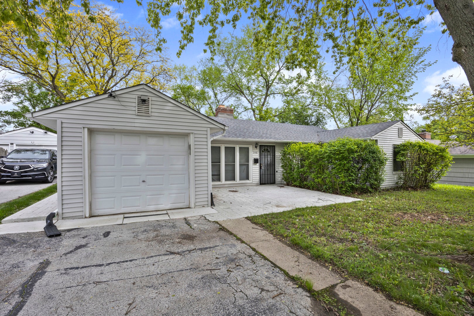 348 Niagara Street — photo