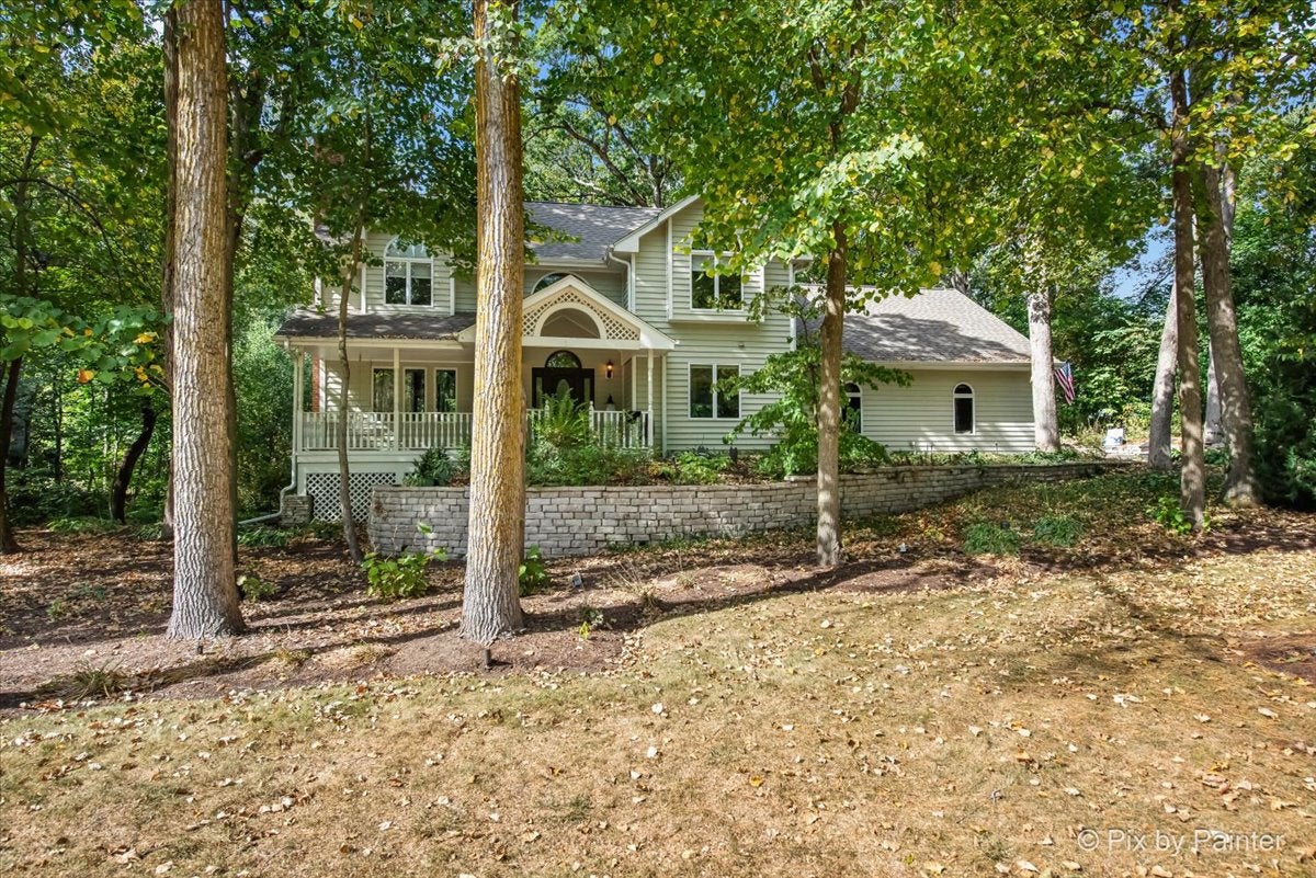 42W142 Ravine Drive — photo