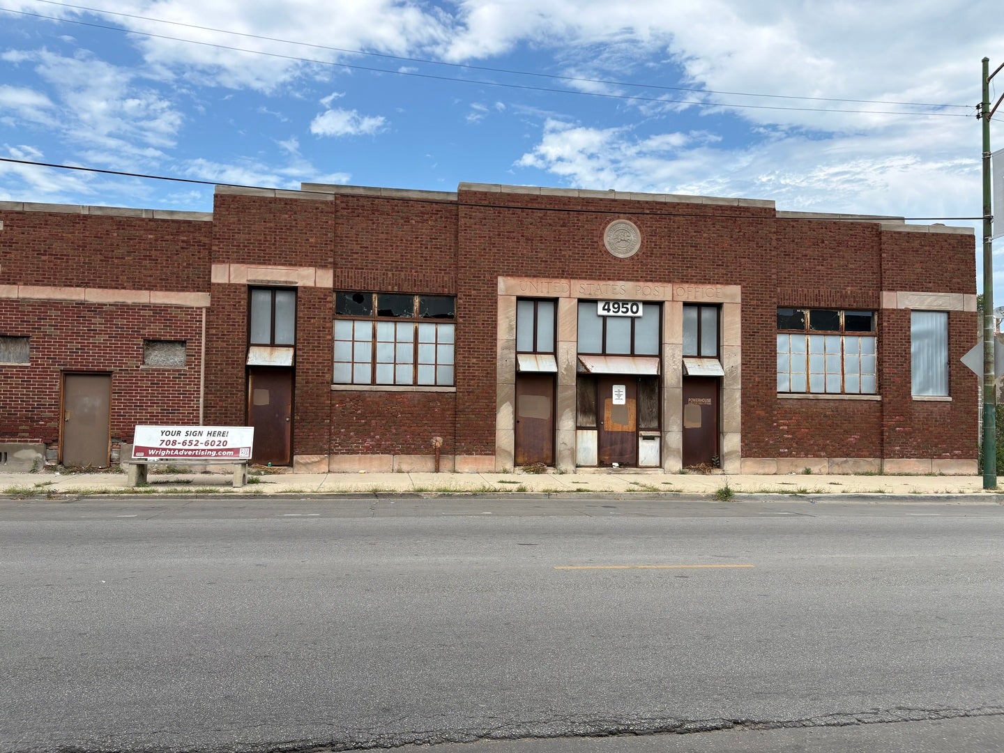 4950 W Division Street — photo
