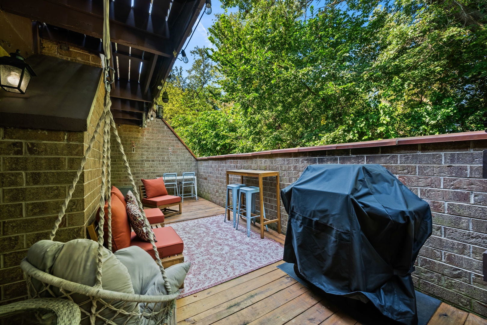 607 Kenneth Circle — photo