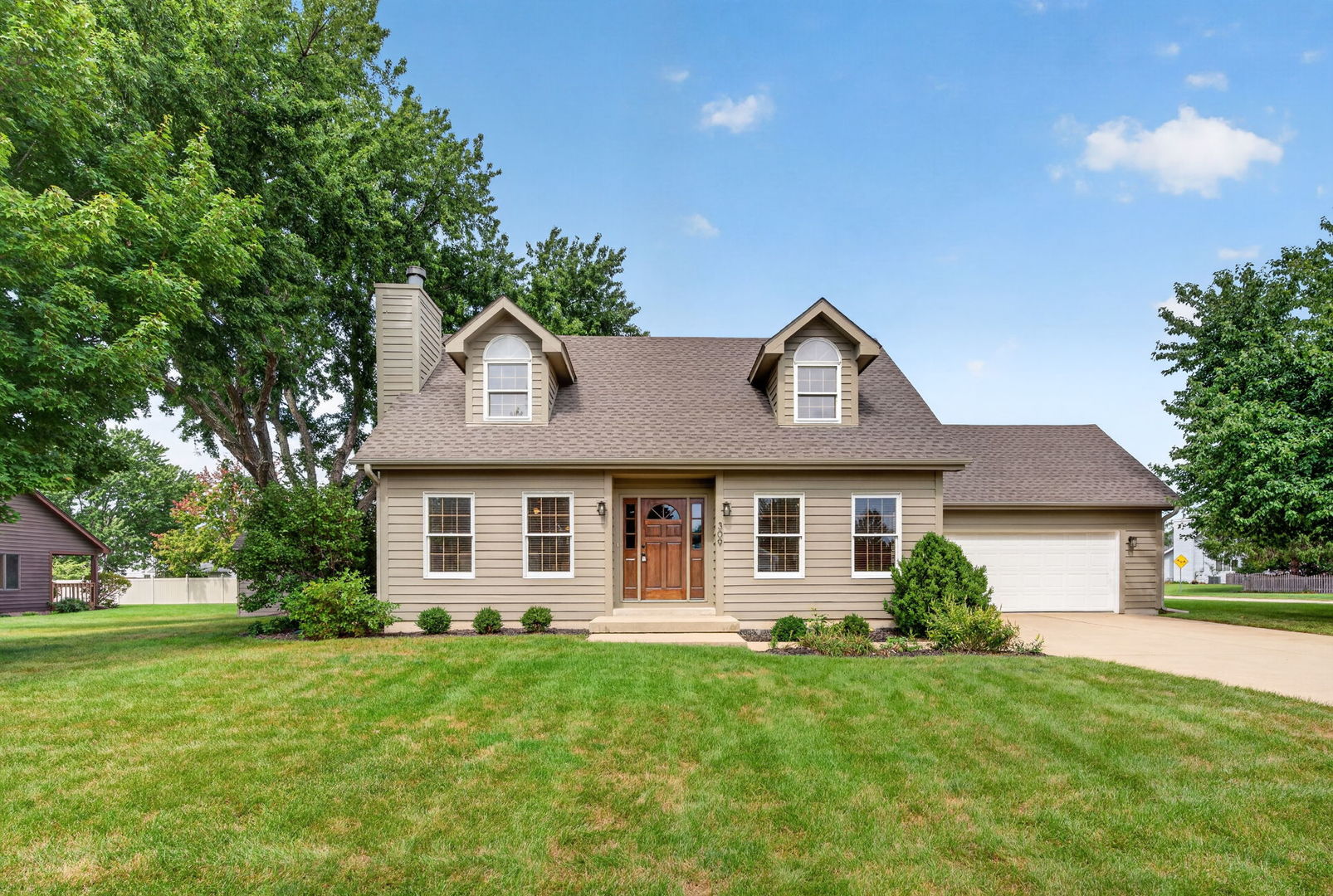 309 E Somonauk Street — photo
