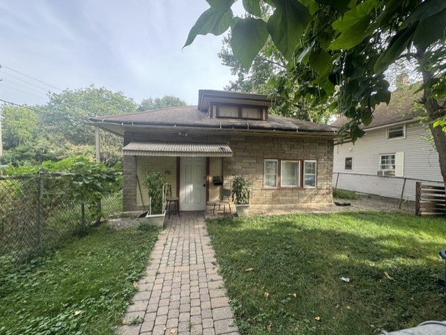308 Superior Street — photo