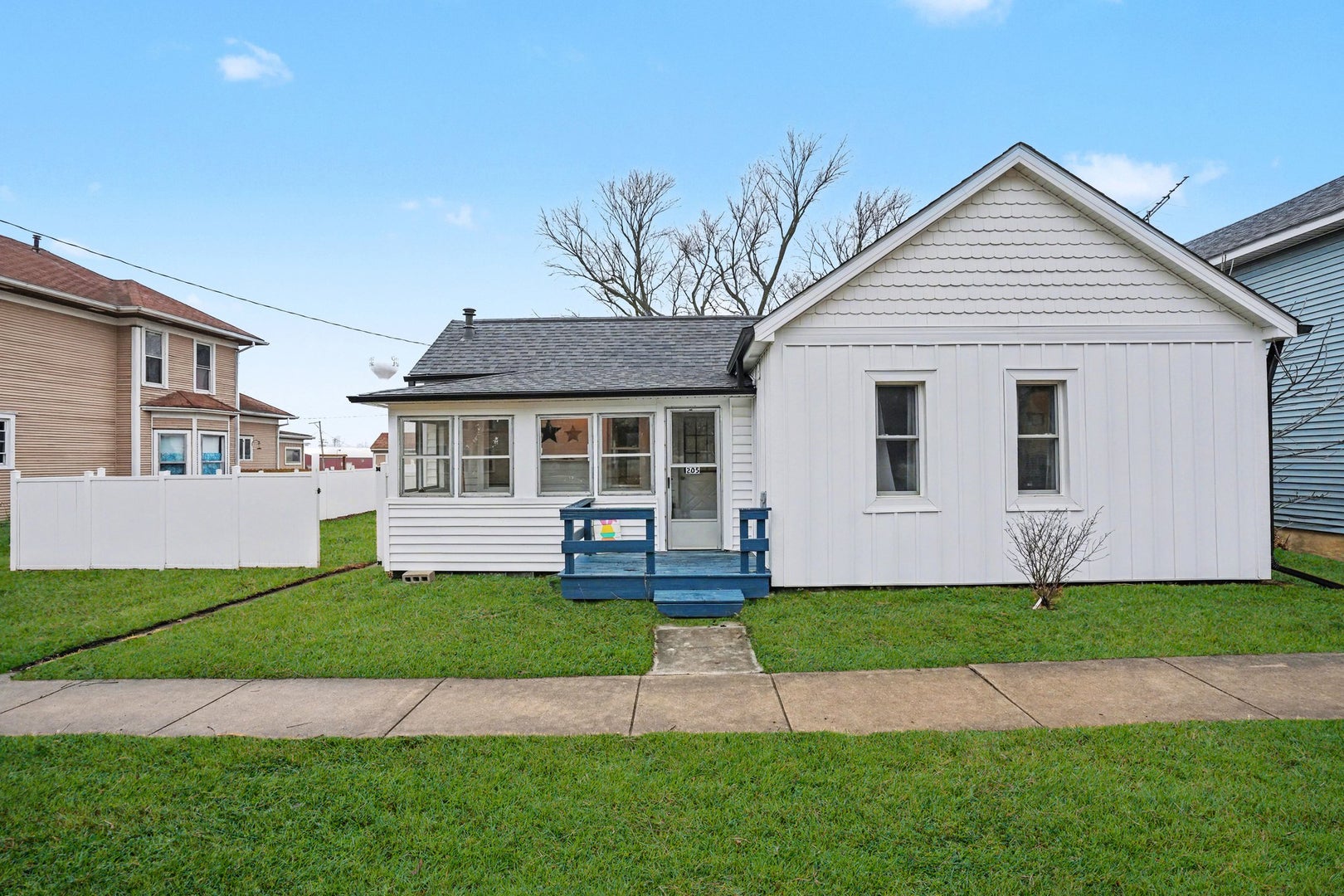 205 E Taylor Street — photo