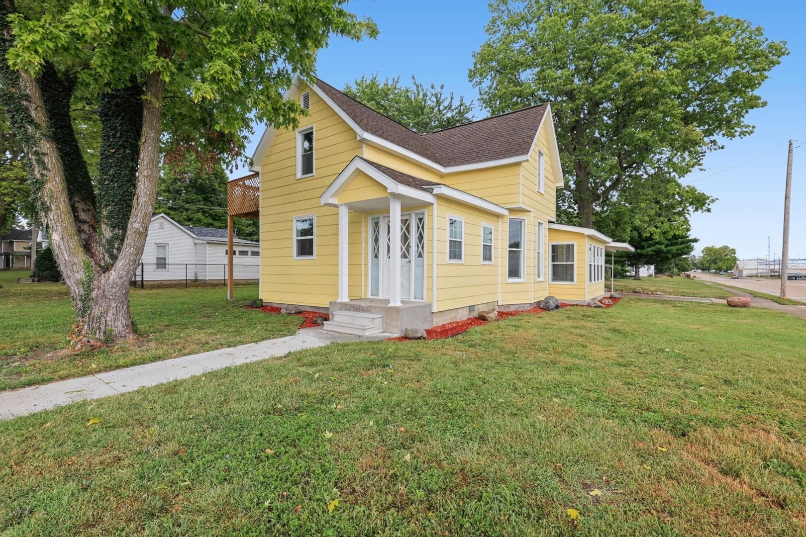 705 S Court Street — photo