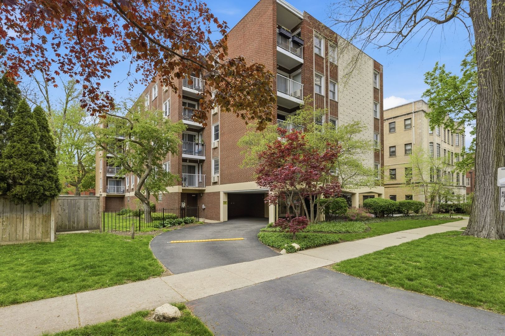 1310 Maple Avenue 2C — photo