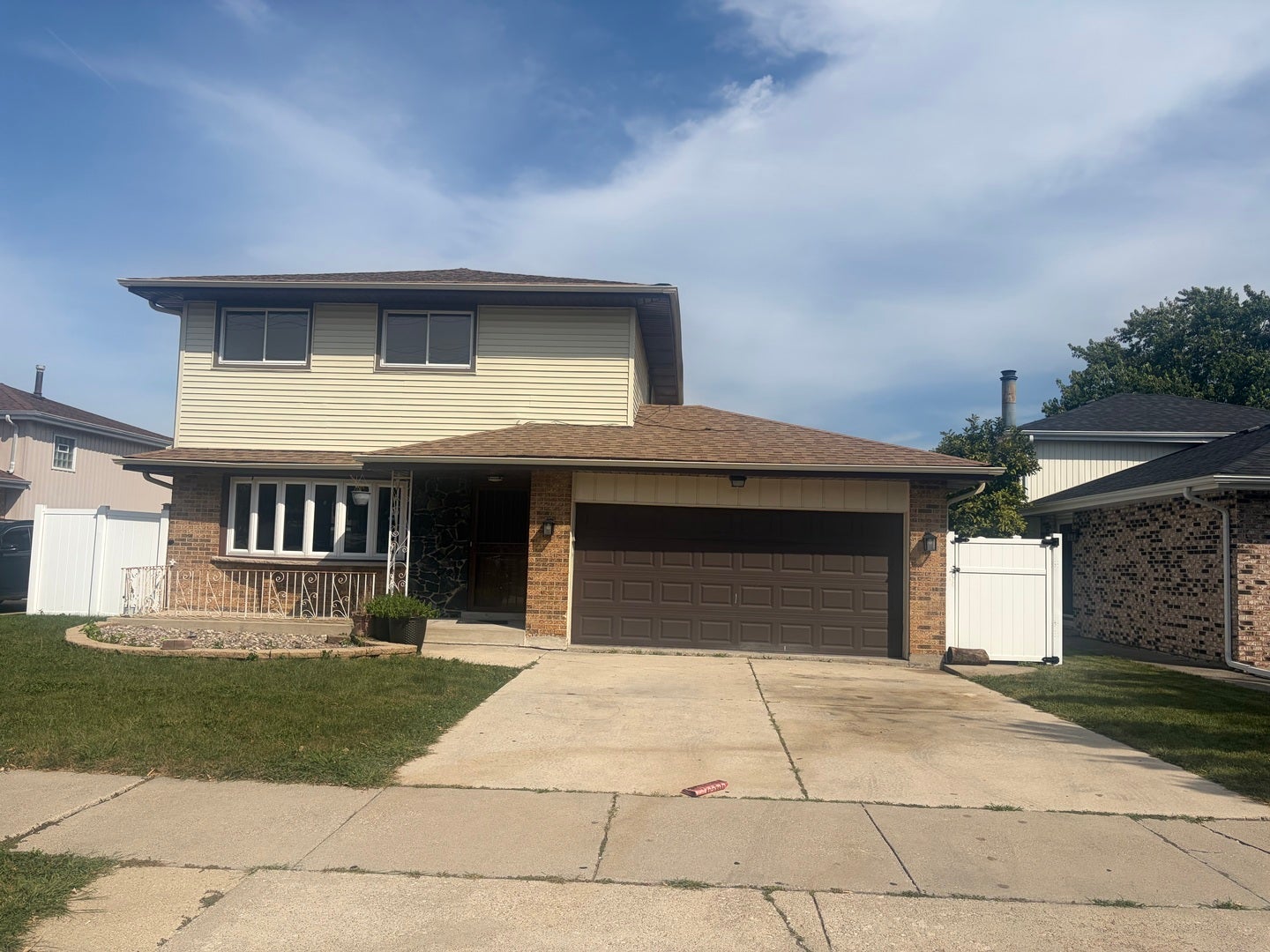 10017 Menard Avenue — photo