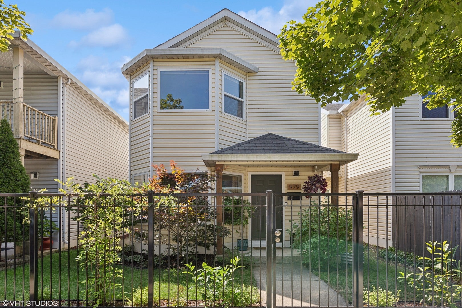 979 W Cullerton Street — photo