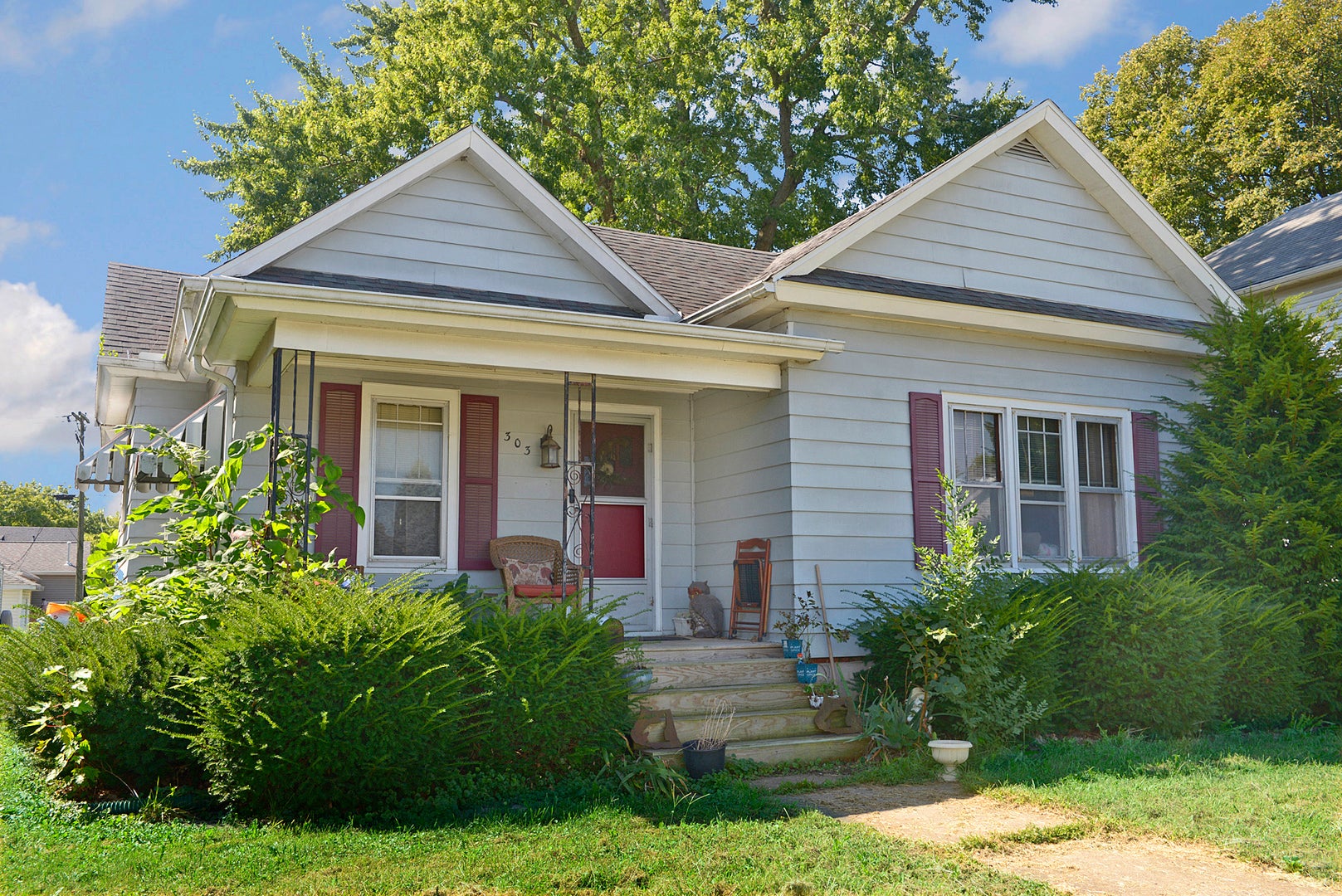 303 W Larue Street — photo