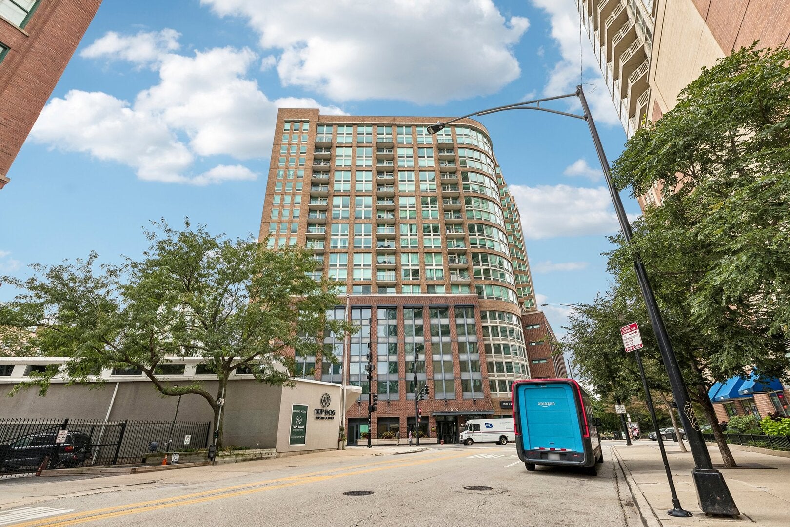 600 N Kingsbury Street 101 — photo