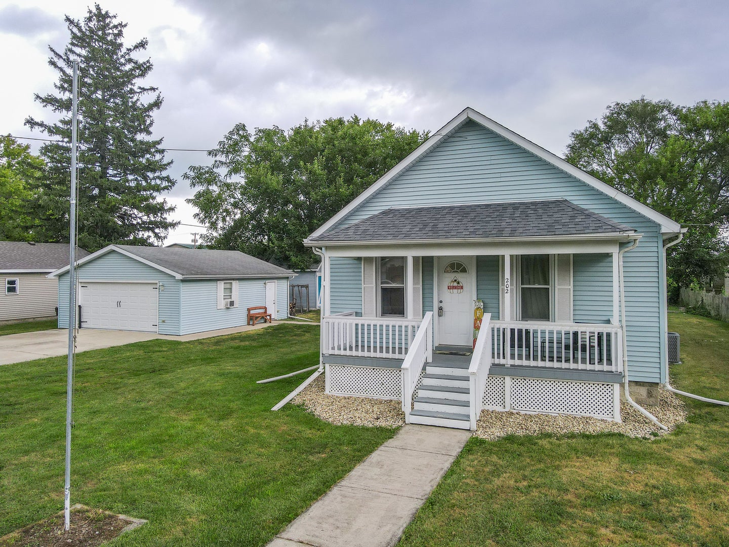 202 N Cedar Street — photo