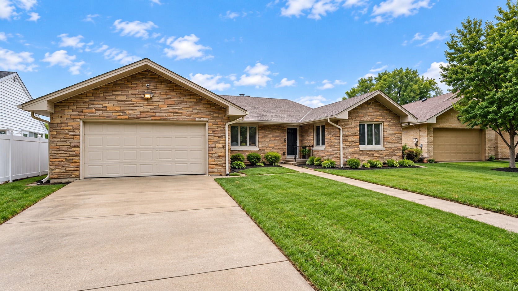 760 Riverside Court — photo