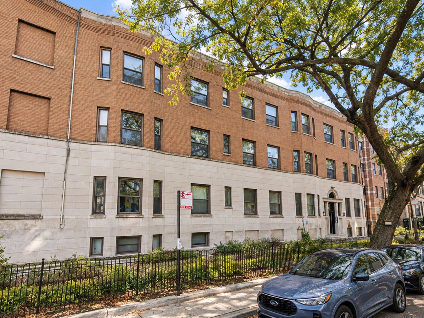 925 W Addison Street 2C — photo