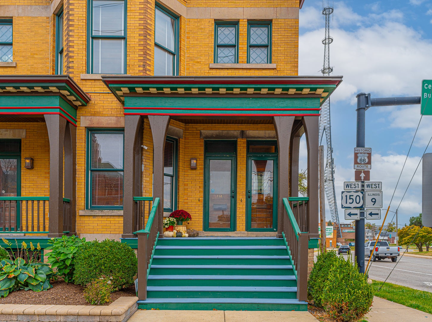 116 W Locust Street — photo