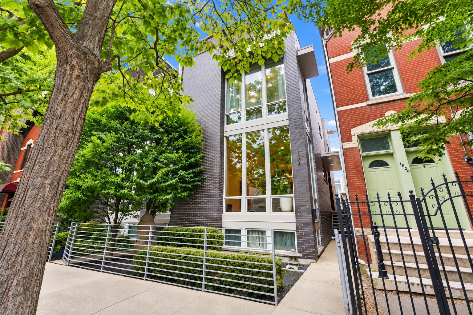 1824 W Superior Street — photo