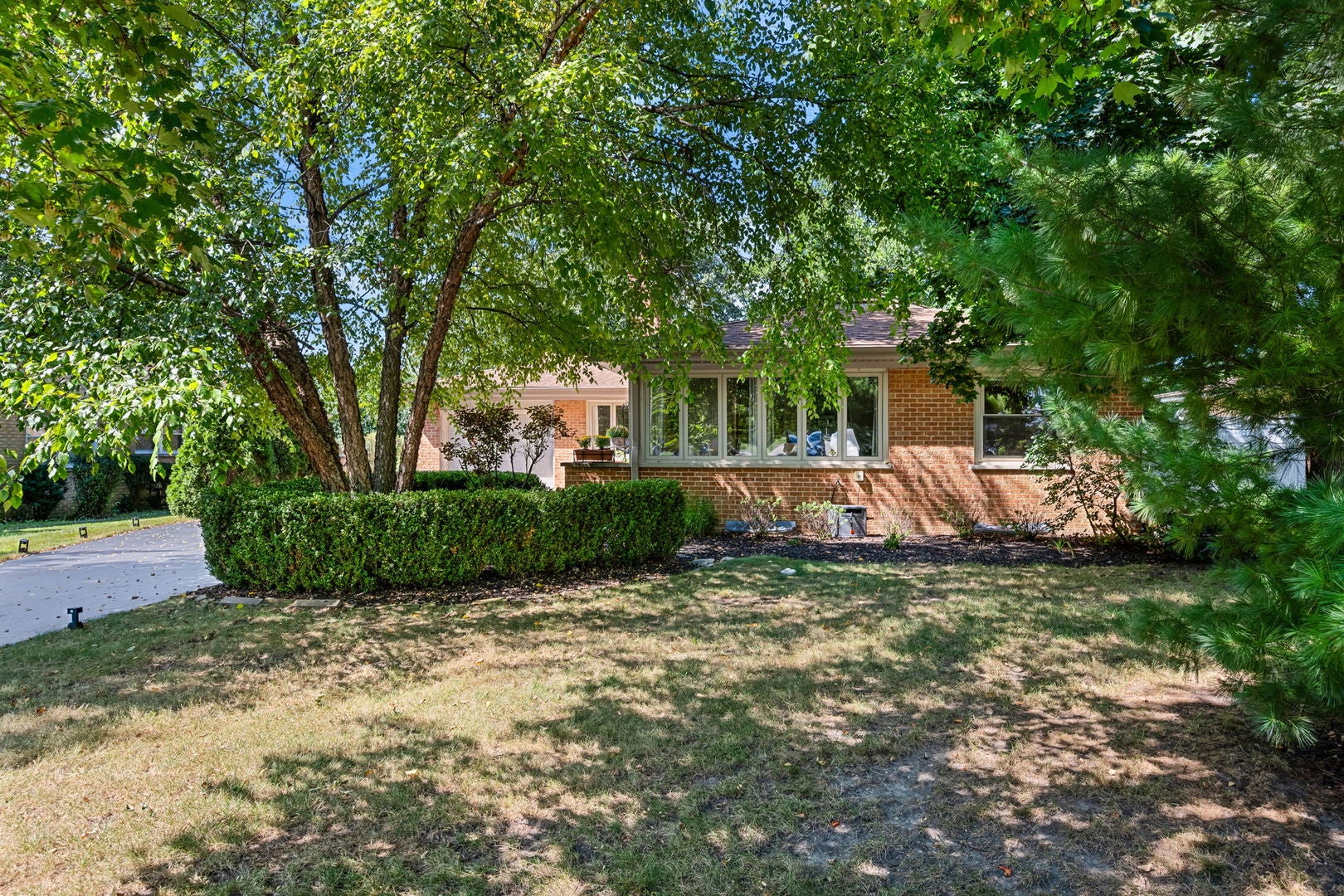 1446 Huntington Drive — photo